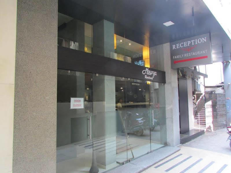 Hotel Mourya Residency Thane Buitenkant foto